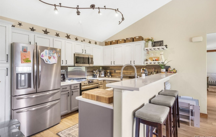 3305 Columbine Drive Photo