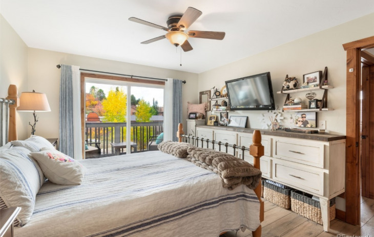 3305 Columbine Drive Photo