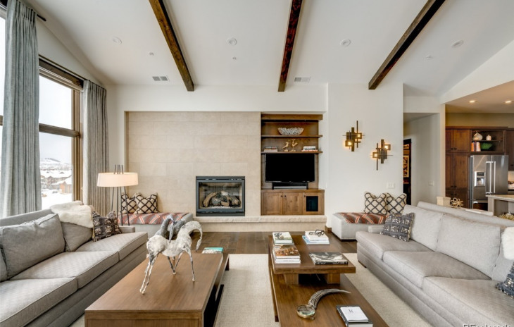 1275 Eagle Glen Drive Photo