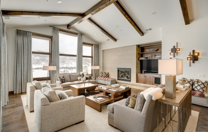 1275 Eagle Glen Drive Photo
