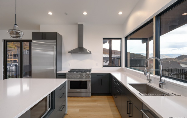 2015 Sunlight Drive Photo