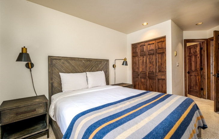 2800 Village Drive Photo