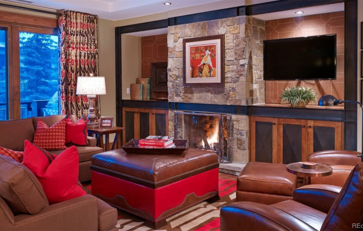 2250 Apres Ski Way Photo