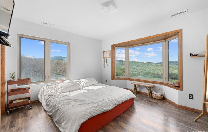 29885 Rock Point Trail Photo