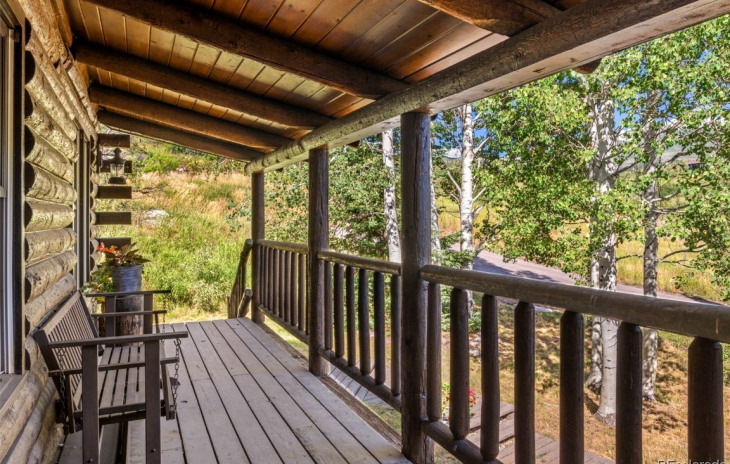 875 Pahwintah Street Photo