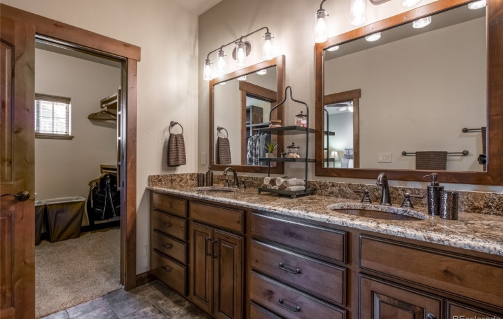 454 Willett Heights Court Photo