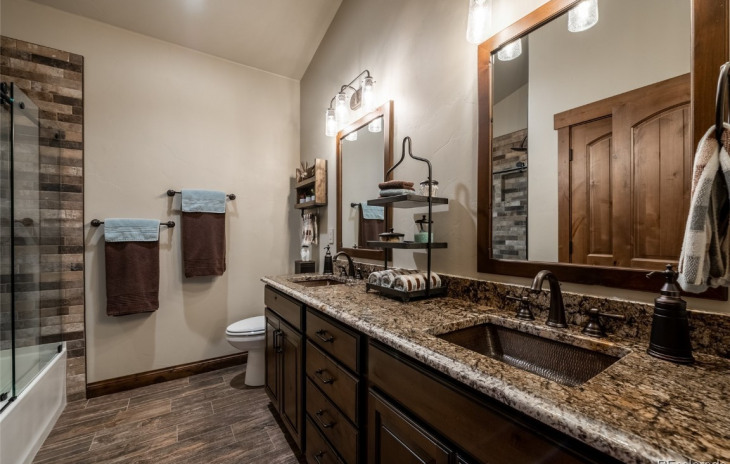 454 Willett Heights Court Photo