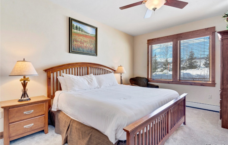 1421 Flattop Circle Photo