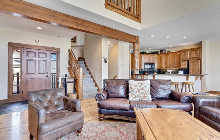 1421 Flattop Circle Photo