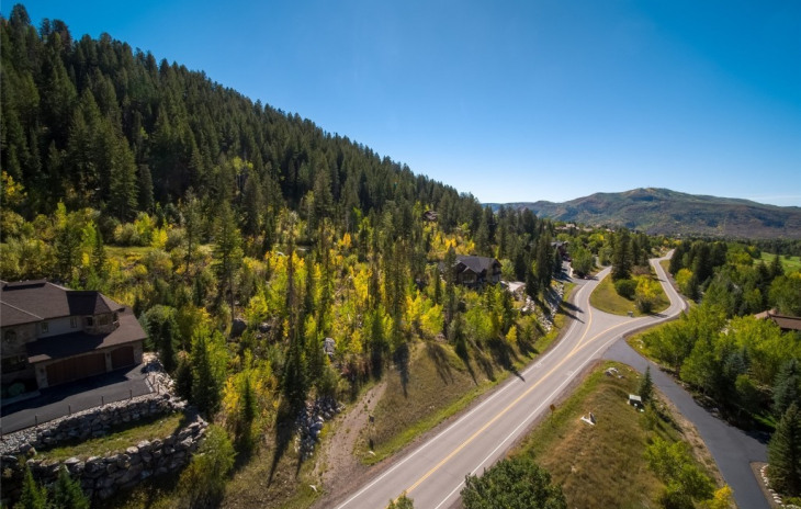 978 Steamboat Boulevard Photo