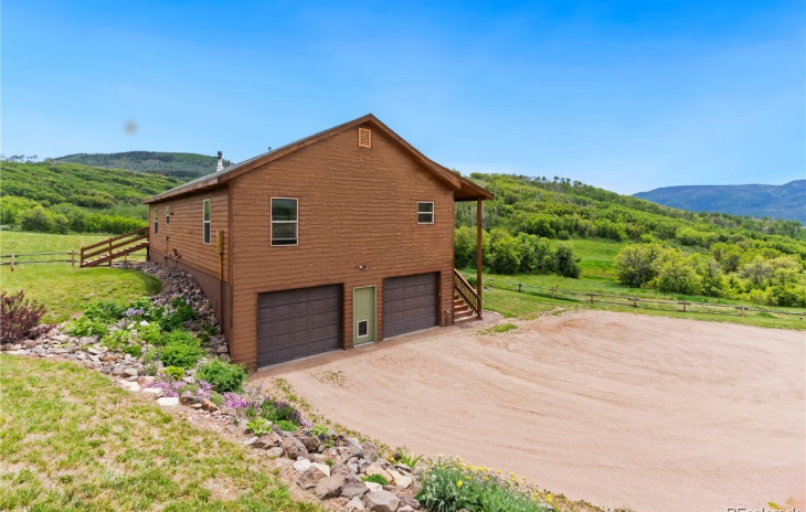 29650 Hibbert Lane Photo