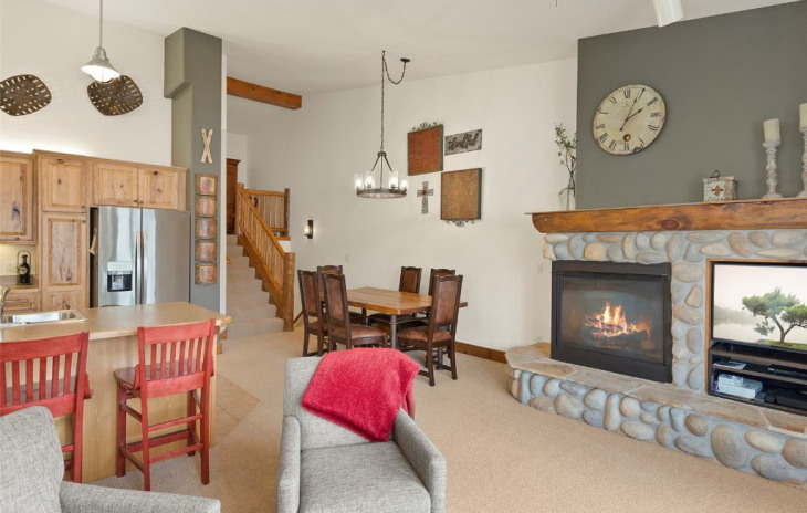 1416 Moraine Circle Photo