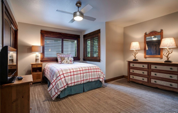1825 Montview Lane Photo