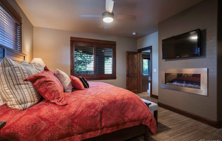 1825 Montview Lane Photo