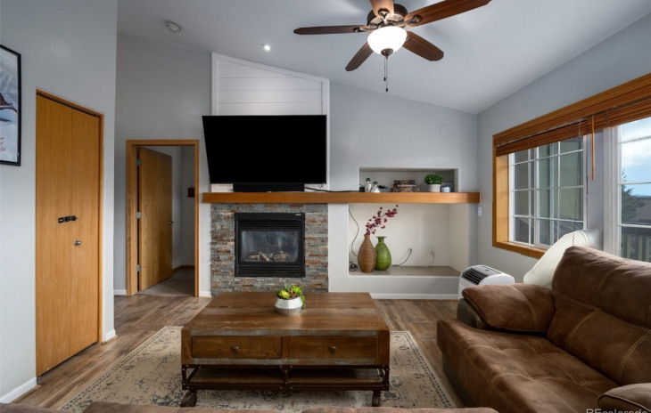 3330 Columbine Drive Photo