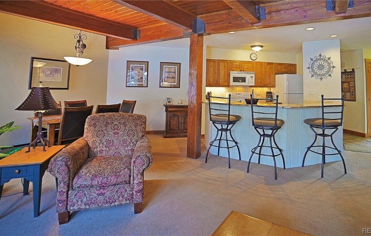 2700 Village Drive Photo