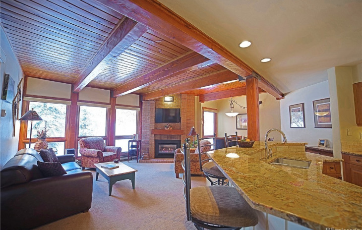2700 Village Drive Photo