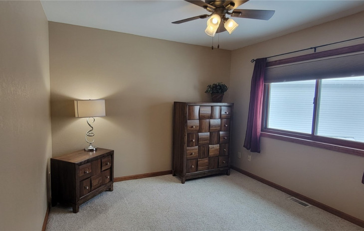 1215 Meadowood Lane Photo