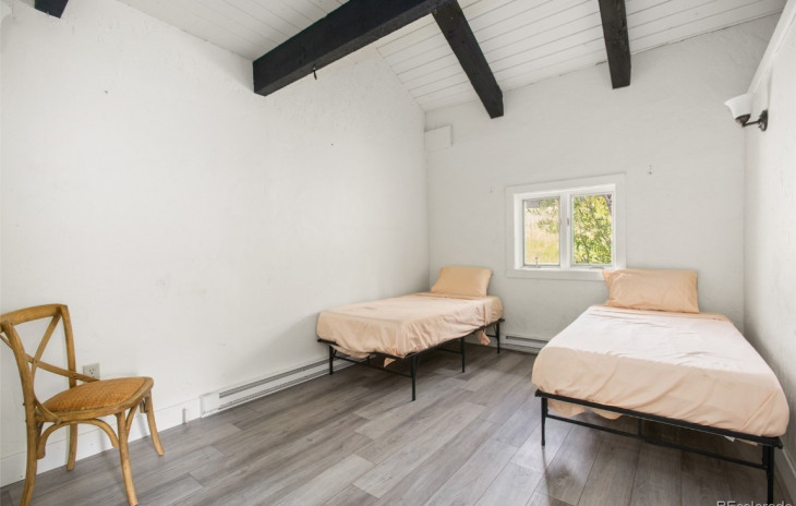 2075 Walton Creek Road Photo