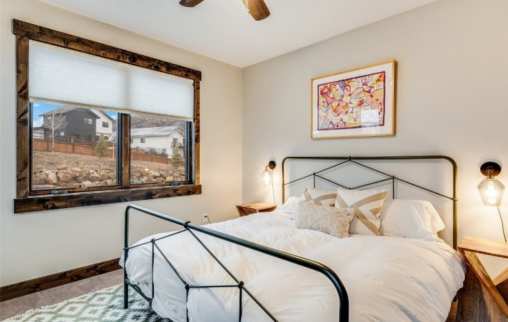 1750 Indian Trails Photo