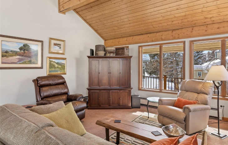 1385 Delta Queen Court Photo