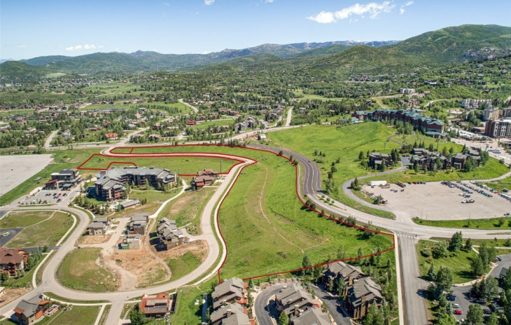 1200 Mt Werner Road Photo