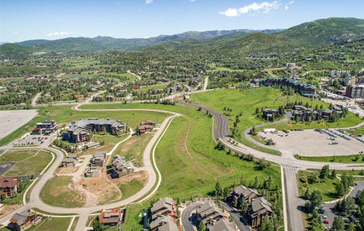1200 Mt Werner Road Photo