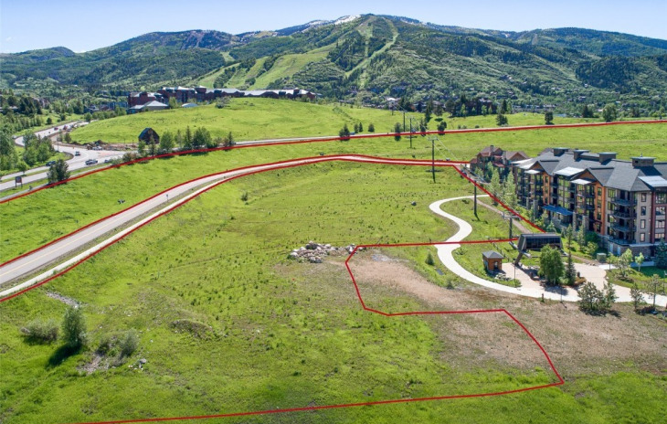1200 Mt Werner Road Photo