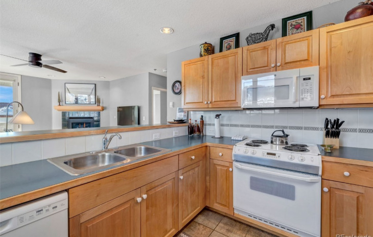 2700 Eagleridge Drive Photo