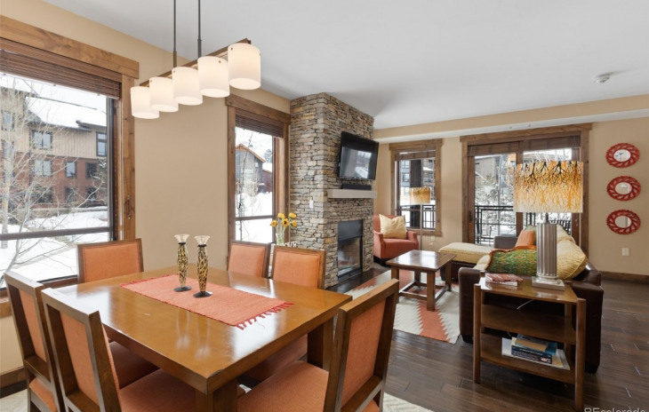 1175 Bangtail Way Photo