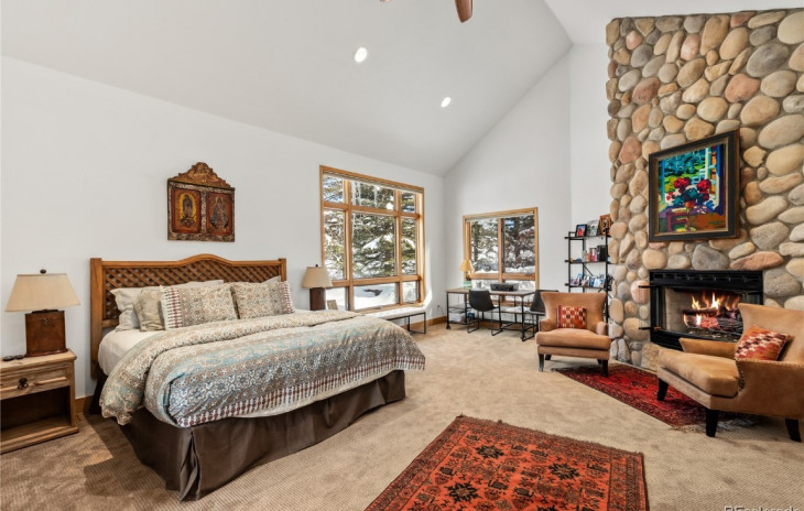 1313 Storm Peak Lane Photo