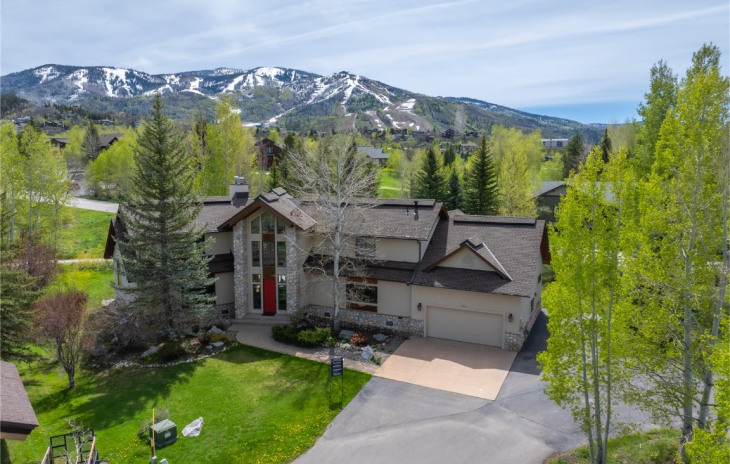 1313 Storm Peak Lane Photo