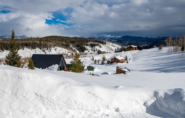 26655 Neptune Place Photo