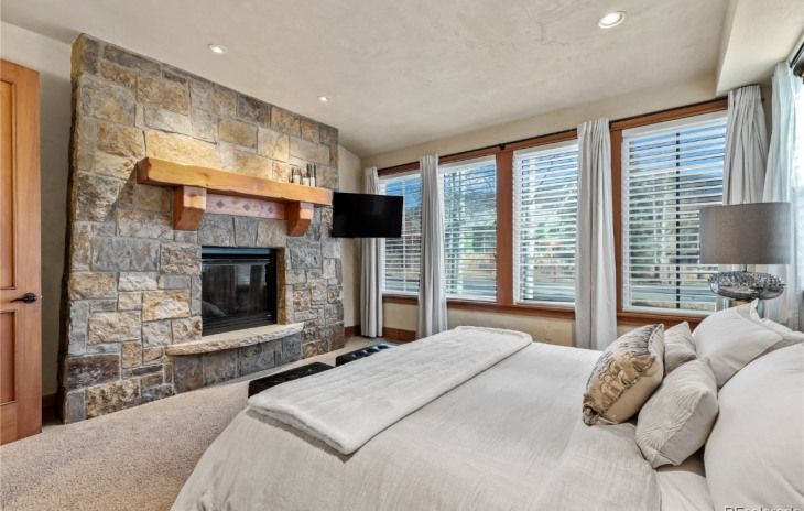 2115 Indian Summer Drive Photo