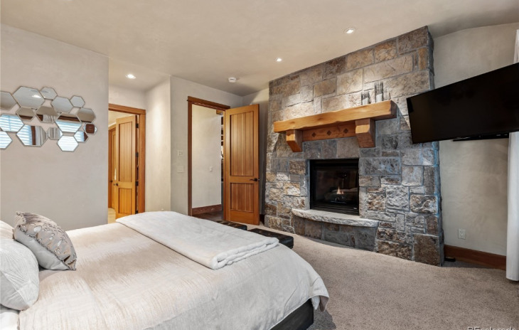 2115 Indian Summer Drive Photo
