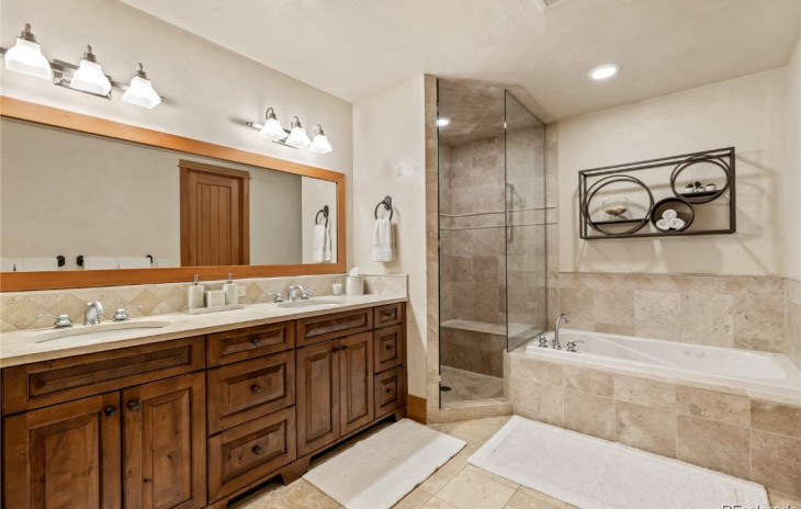2115 Indian Summer Drive Photo