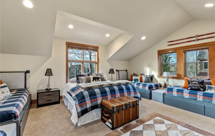 2115 Indian Summer Drive Photo