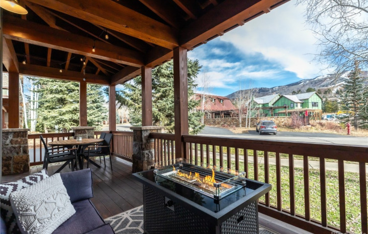 2115 Indian Summer Drive Photo