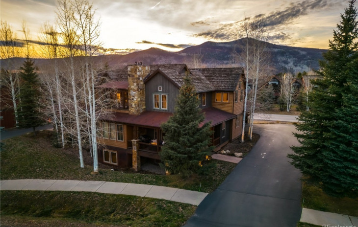 2115 Indian Summer Drive Photo