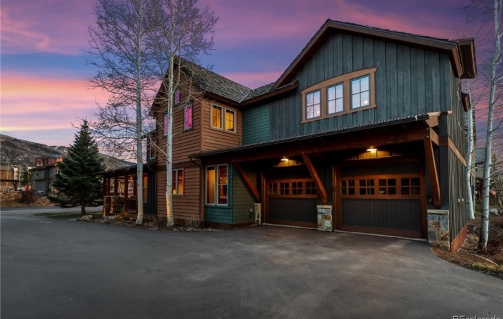 2115 Indian Summer Drive Photo