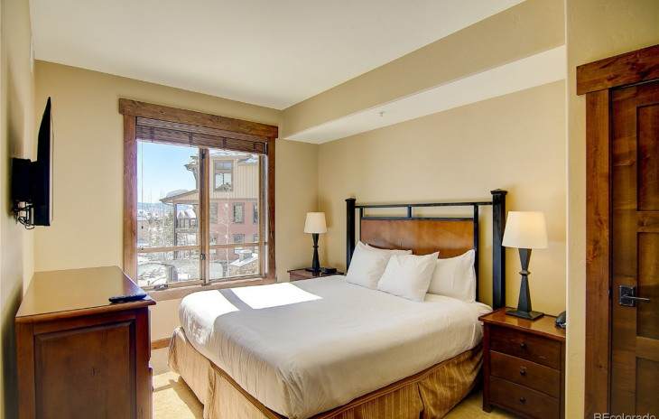 1175 Bangtail Way Photo