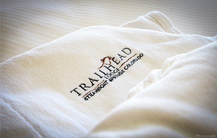 1175 Bangtail Way Photo