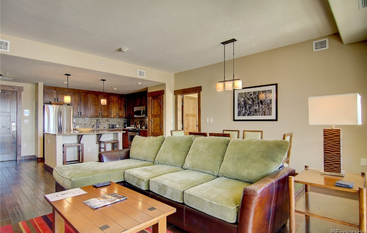 1175 Bangtail Way Photo