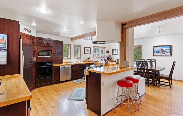 161 Spruce Street Photo