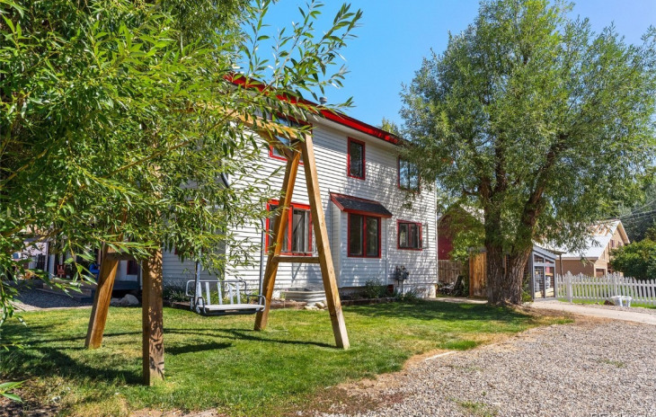 161 Spruce Street Photo