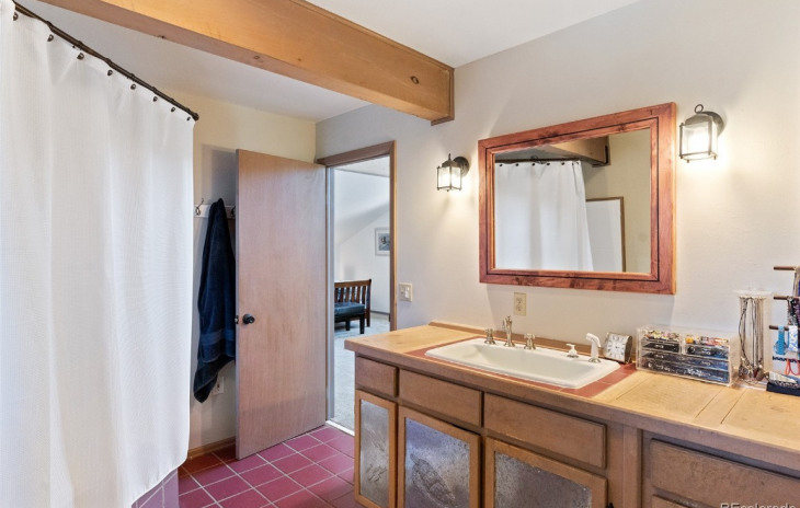 161 Spruce Street Photo