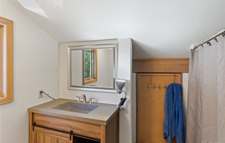 161 Spruce Street Photo