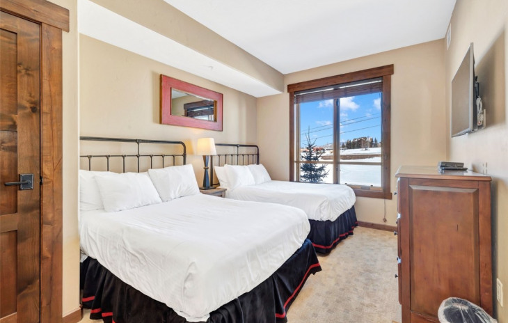 1175 Bangtail Way Photo