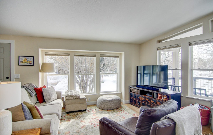 2944 Honeysuckle Lane Photo