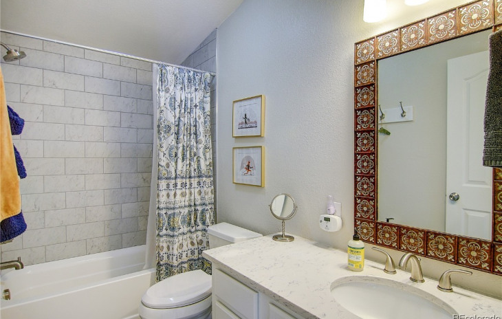 2944 Honeysuckle Lane Photo